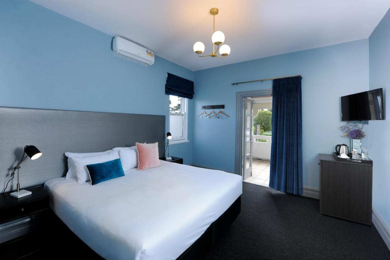 The Stirling Arms Hotel Perth Exteriér fotografie